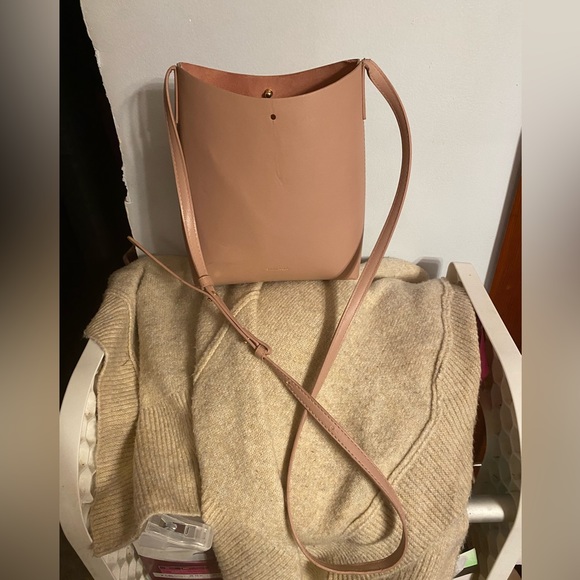samara Handbags - Samara crossbody leather shoulder bag!
